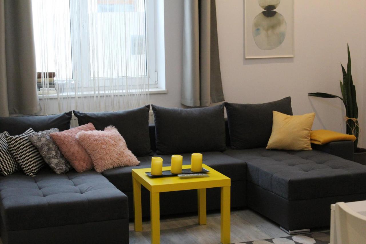 Viky Apartment Satu Mare Exterior foto